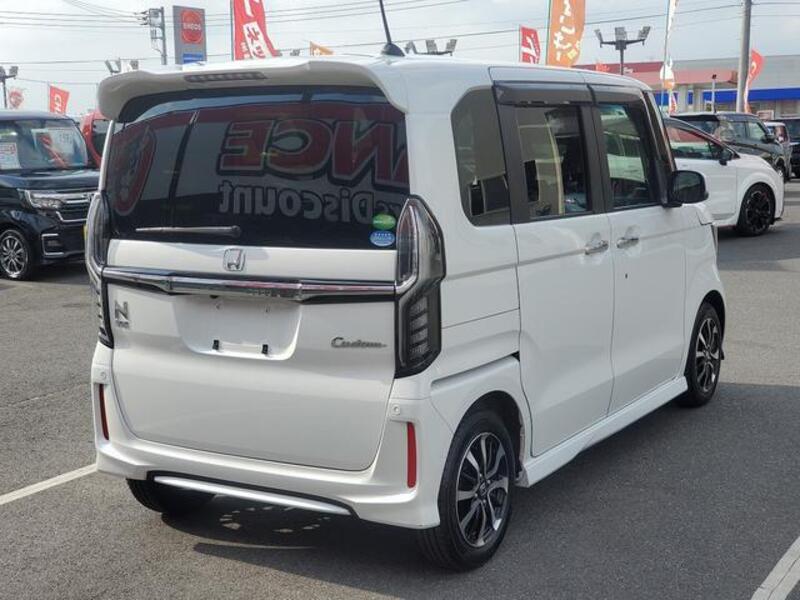 N BOX CUSTOM
