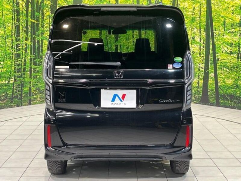 N BOX CUSTOM