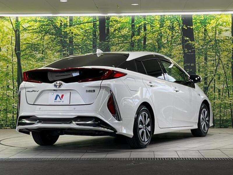 PRIUS PHV