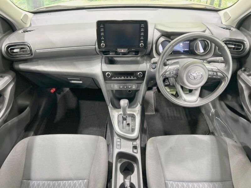YARIS CROSS