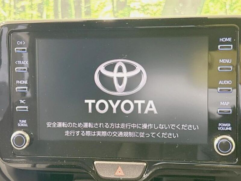 YARIS CROSS