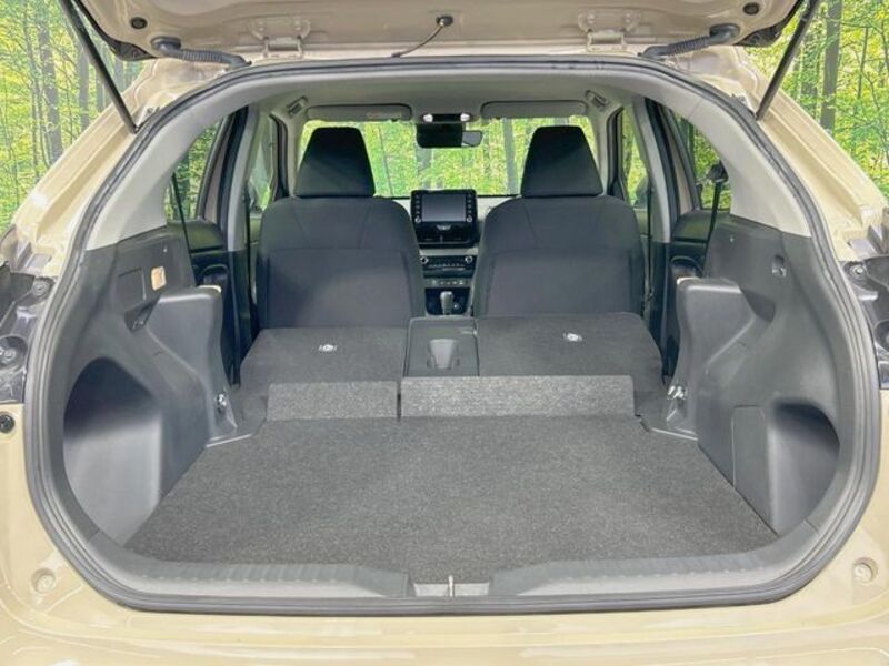 YARIS CROSS