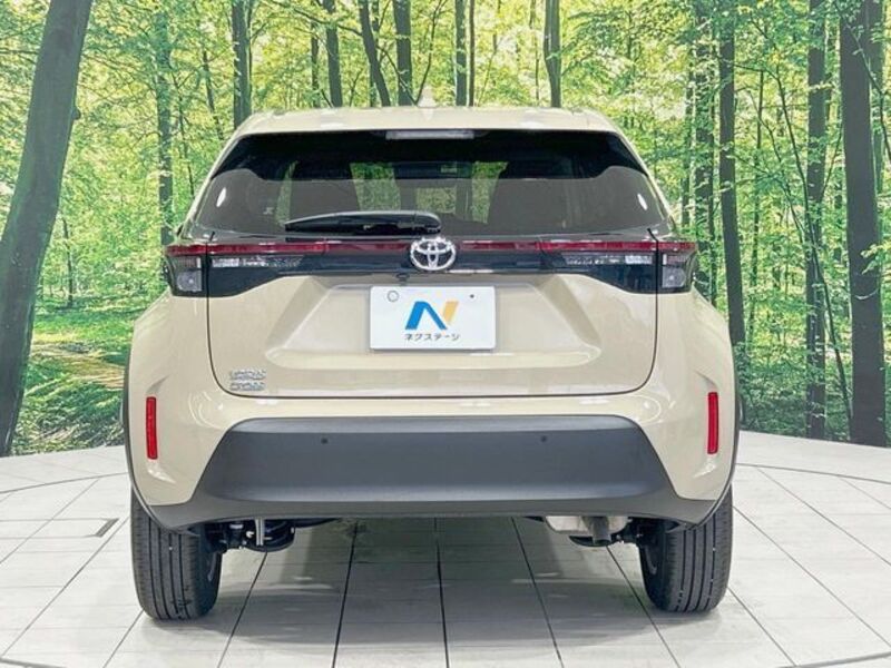 YARIS CROSS