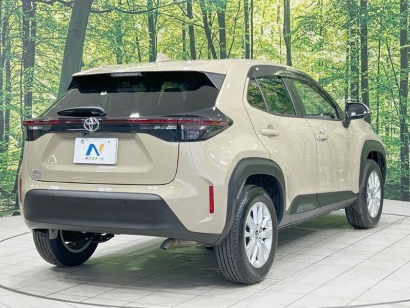 YARIS CROSS