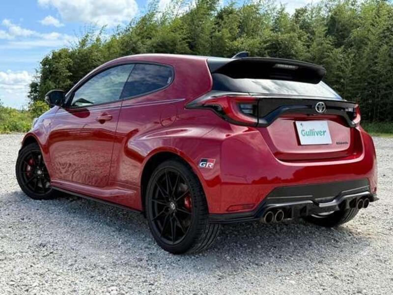GR YARIS