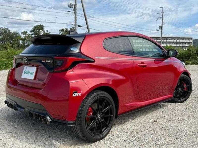 GR YARIS