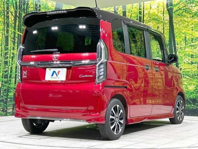 N BOX CUSTOM