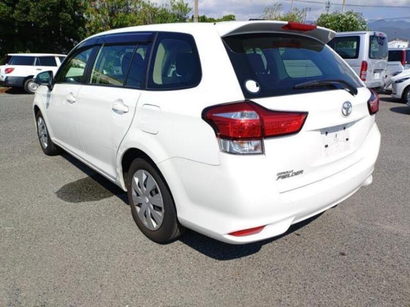 COROLLA FIELDER