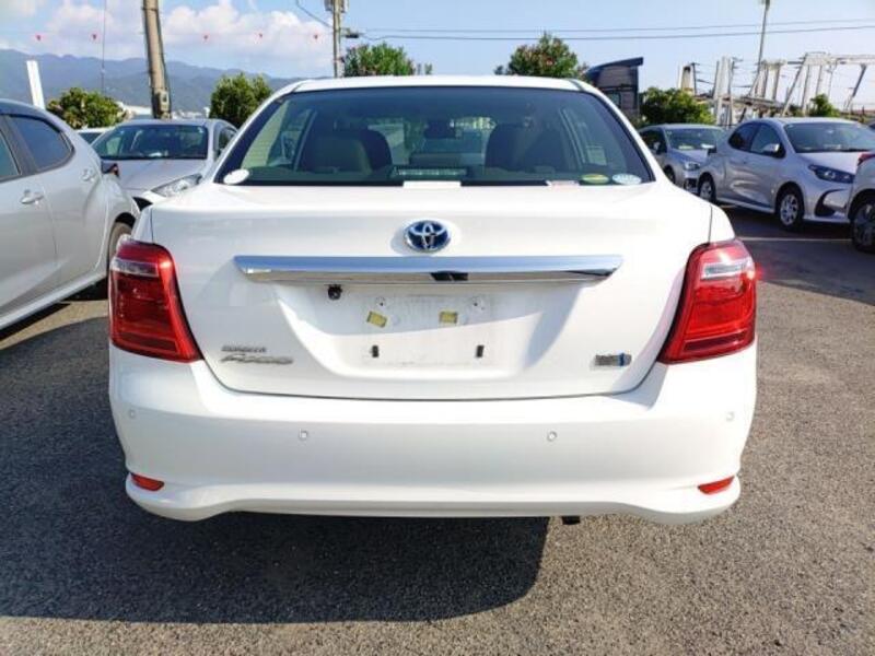 COROLLA AXIO