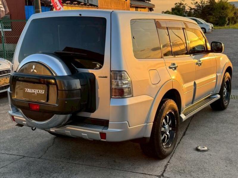 PAJERO