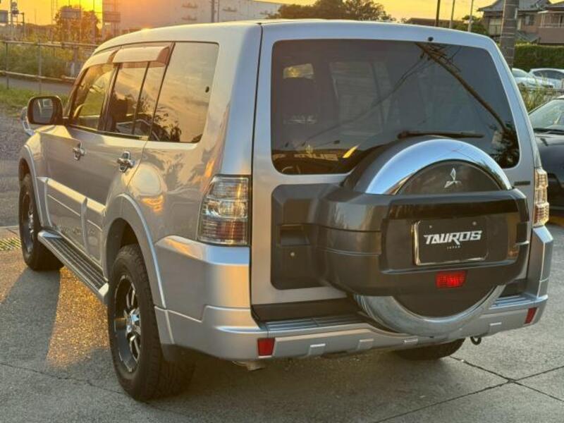 PAJERO