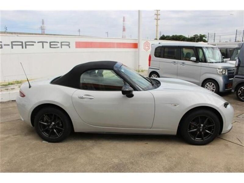 ROADSTER