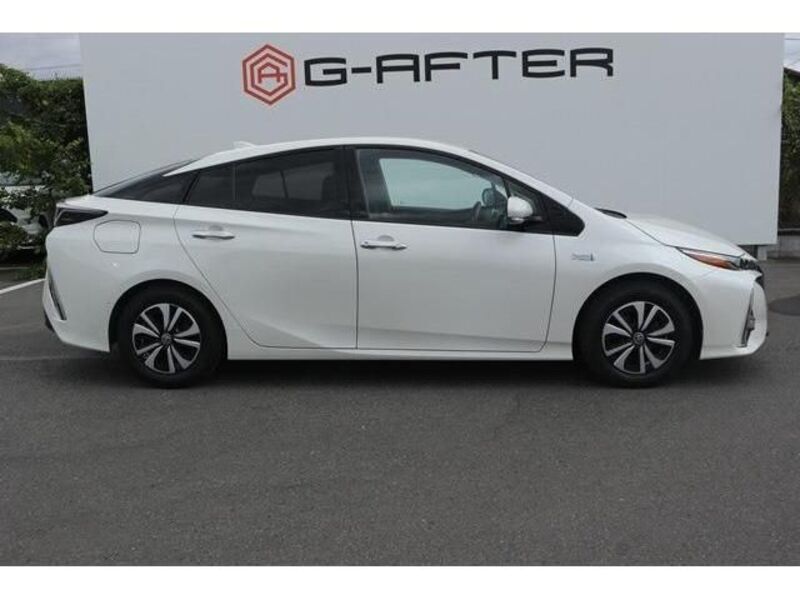 PRIUS PHV