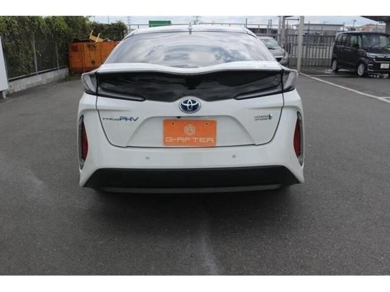PRIUS PHV