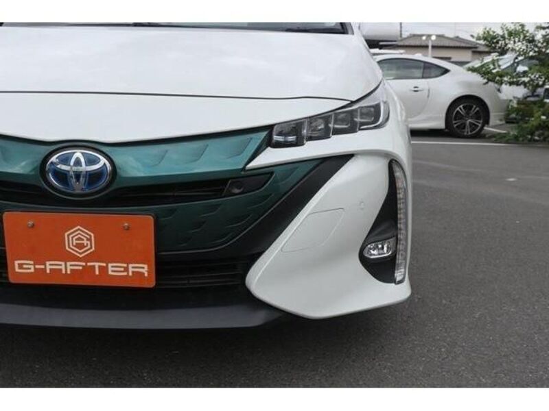 PRIUS PHV