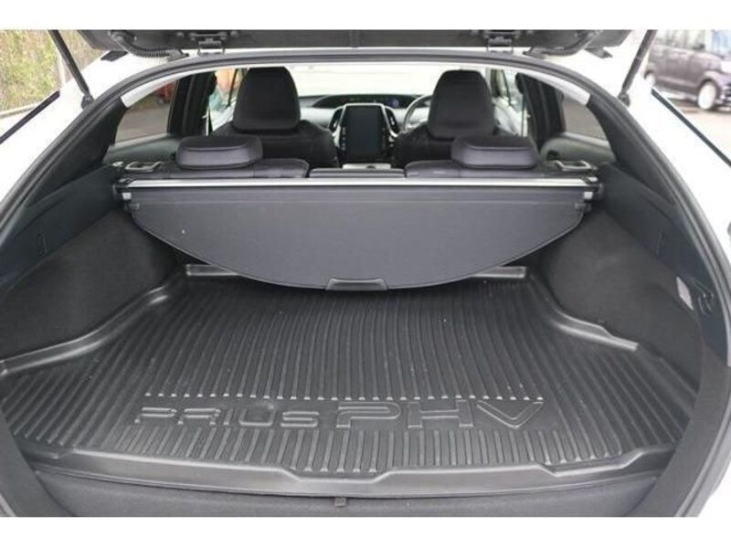 PRIUS PHV