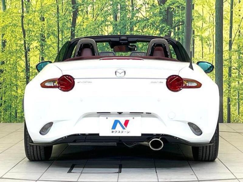 ROADSTER