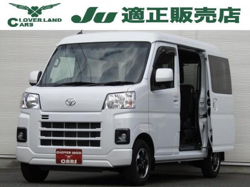 TOYOTA PIXIS VAN