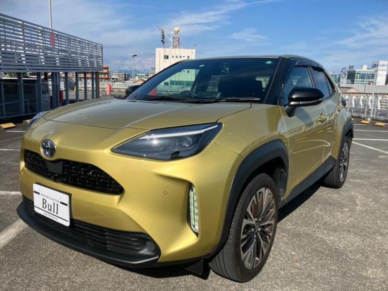 YARIS CROSS
