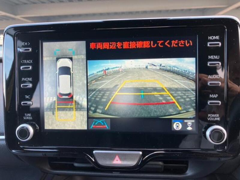 YARIS CROSS