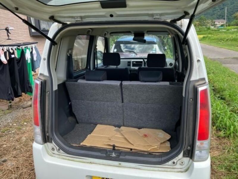 WAGON R