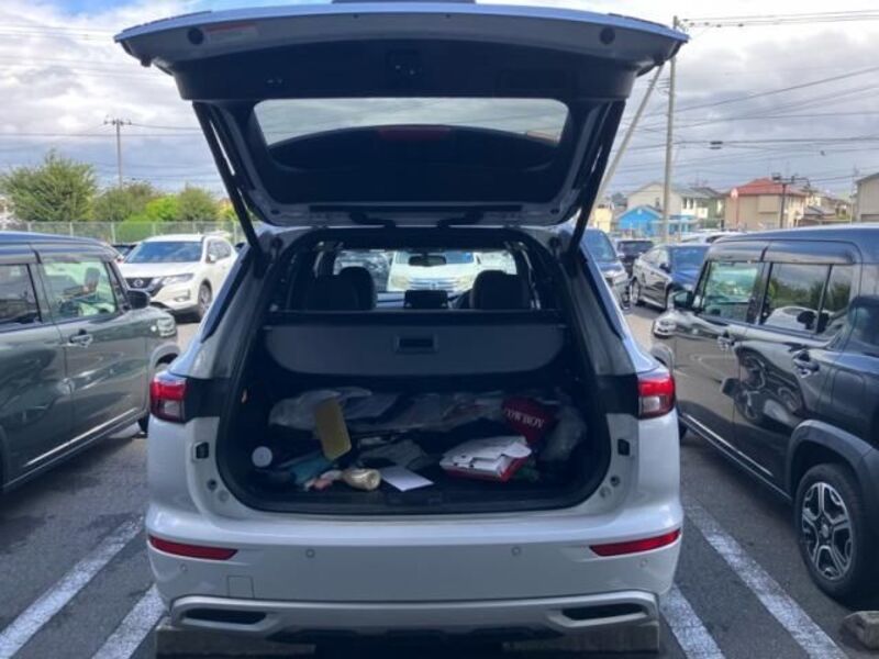 OUTLANDER PHEV