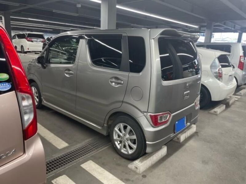 WAGON R