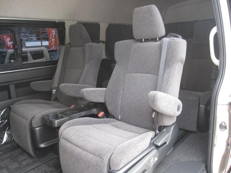 HIACE WAGON