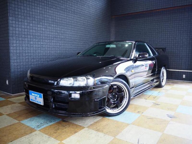 NISSAN SKYLINE