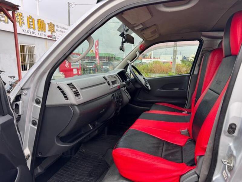 HIACE VAN