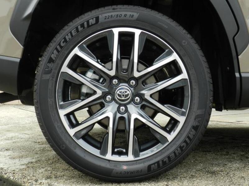 COROLLA CROSS