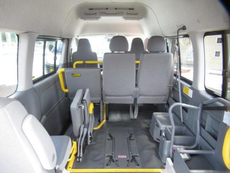 HIACE VAN