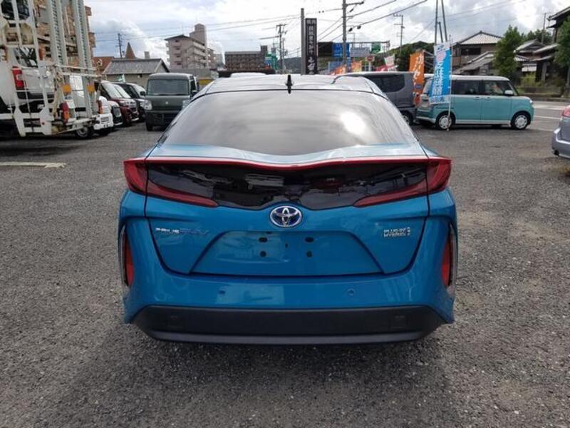 PRIUS PHV