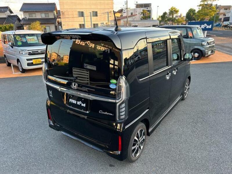N BOX CUSTOM
