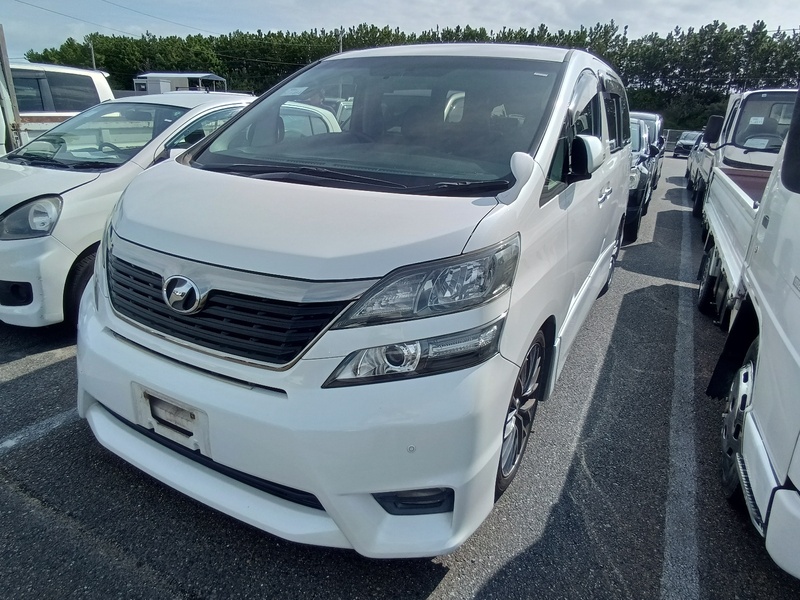 TOYOTA VELLFIRE
