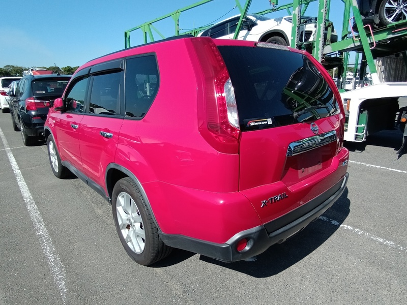 X-TRAIL