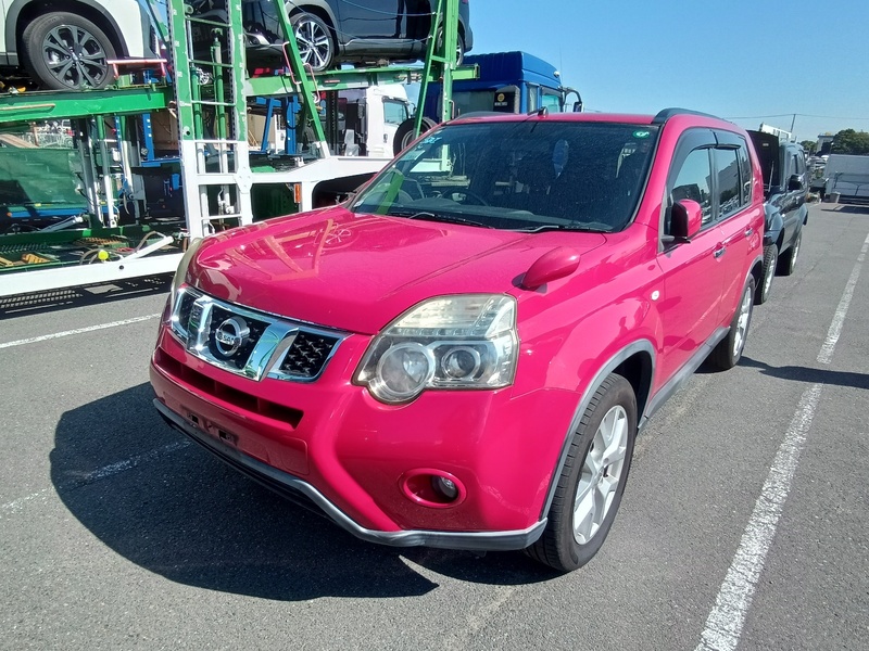 X-TRAIL