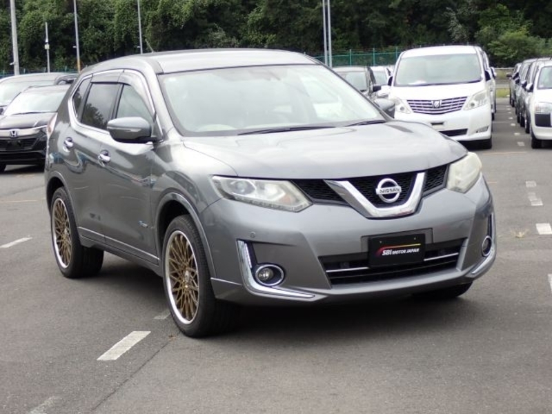 X-TRAIL