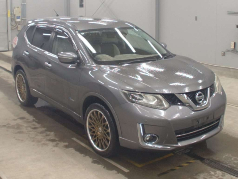 X-TRAIL