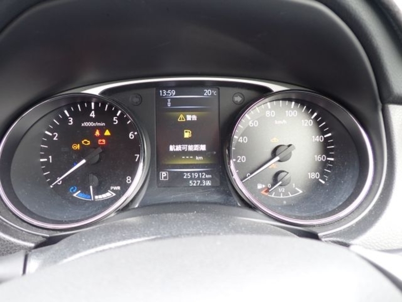 X-TRAIL