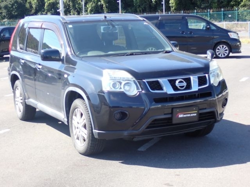 X-TRAIL