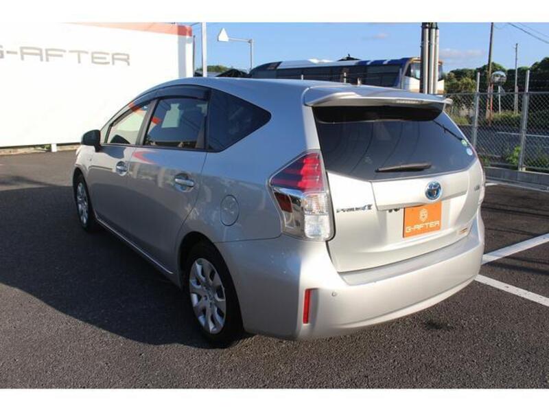 PRIUS ALPHA