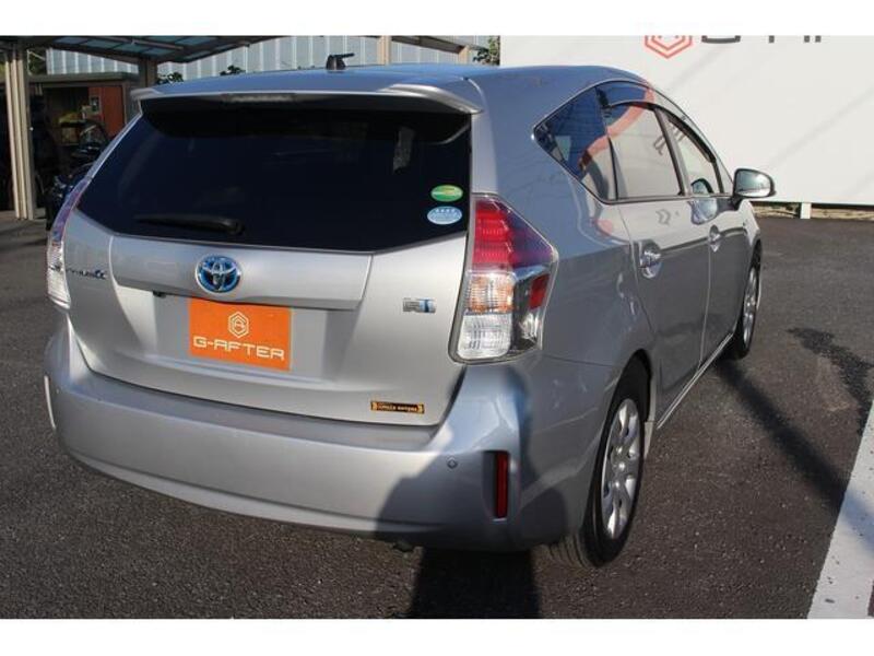 PRIUS ALPHA