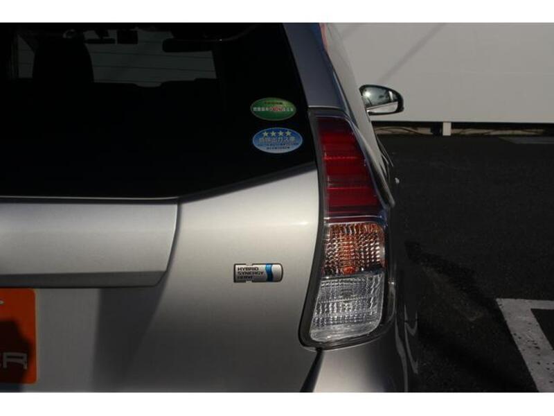 PRIUS ALPHA