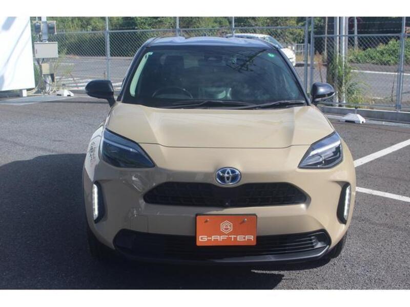 YARIS CROSS