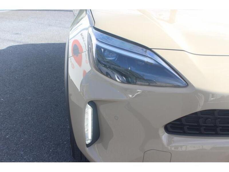 YARIS CROSS
