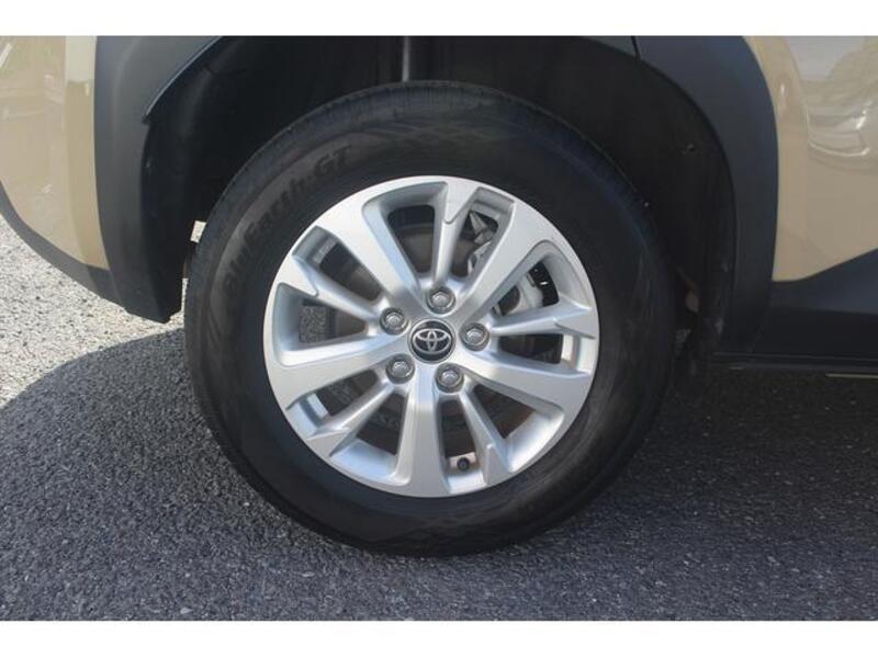 YARIS CROSS