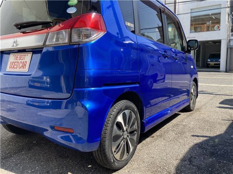 DELICA D2