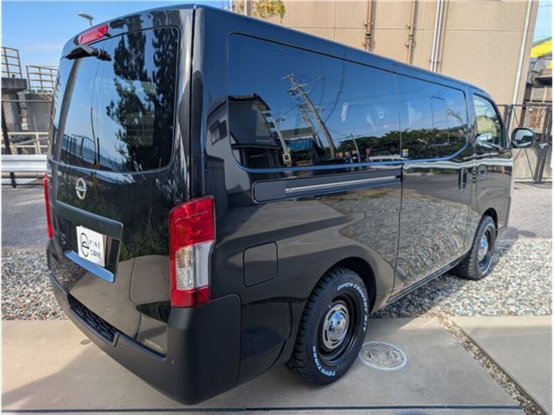 CARAVAN VAN