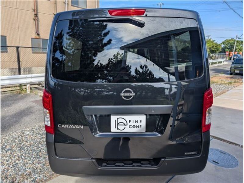 CARAVAN VAN